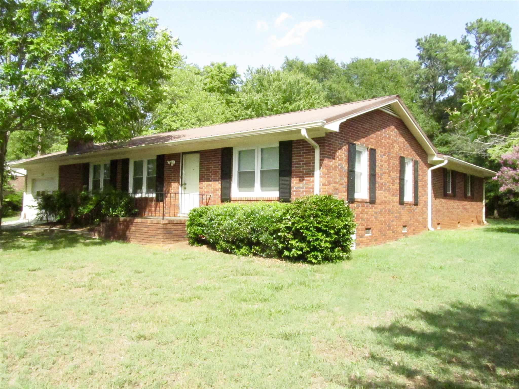 55 Wilson Dr, Commerce, GA 30529 photo 2