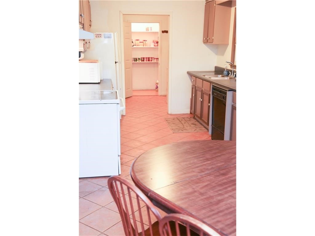 528 Old River Rd, Cornelia, GA 30531 photo 9