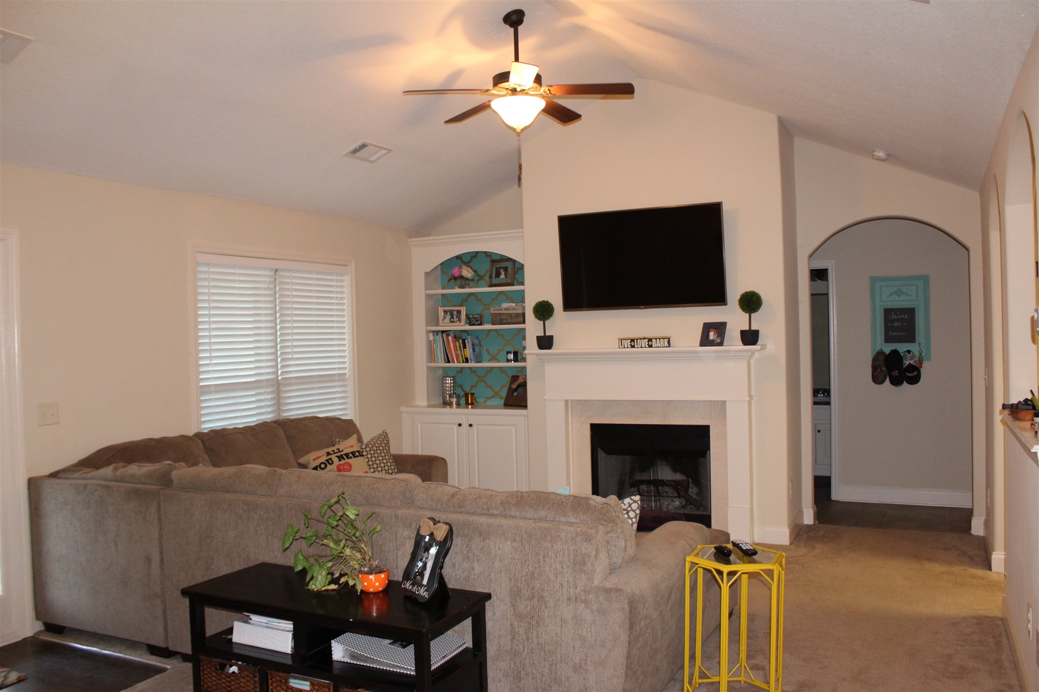 218 Falling Leaf Ln, Winder, GA 30680 photo 5