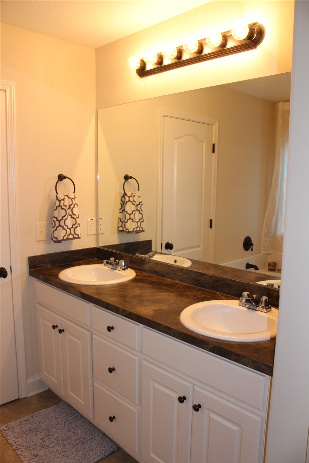 218 Falling Leaf Ln, Winder, GA 30680 photo 10