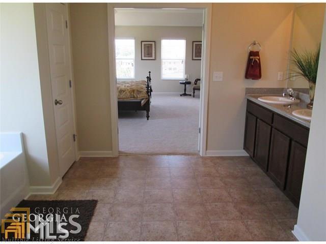 5784 Rex Ridge Loop, Rex, GA 30273 photo 8
