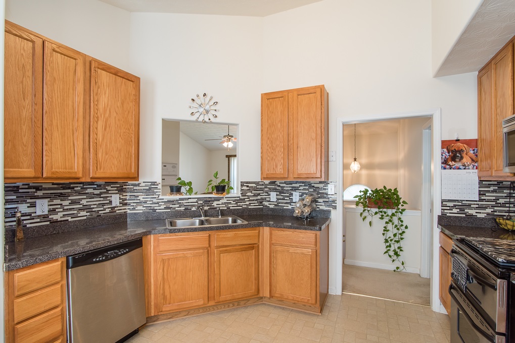 299 Summit View Dr, Mcdonough, GA 30253 photo 10