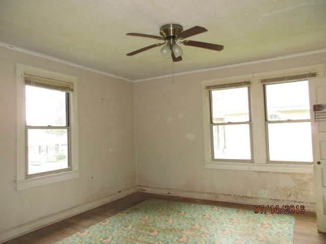319 E St, Thomaston, GA 30286 photo 6