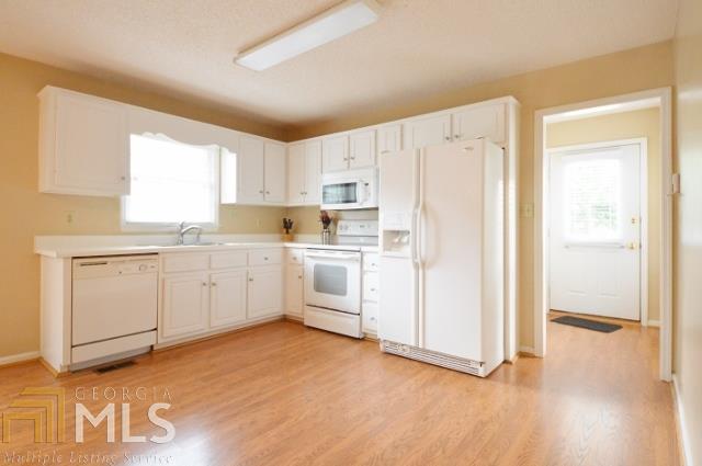 213 Frederick Dr, Athens, GA 30607 photo 3