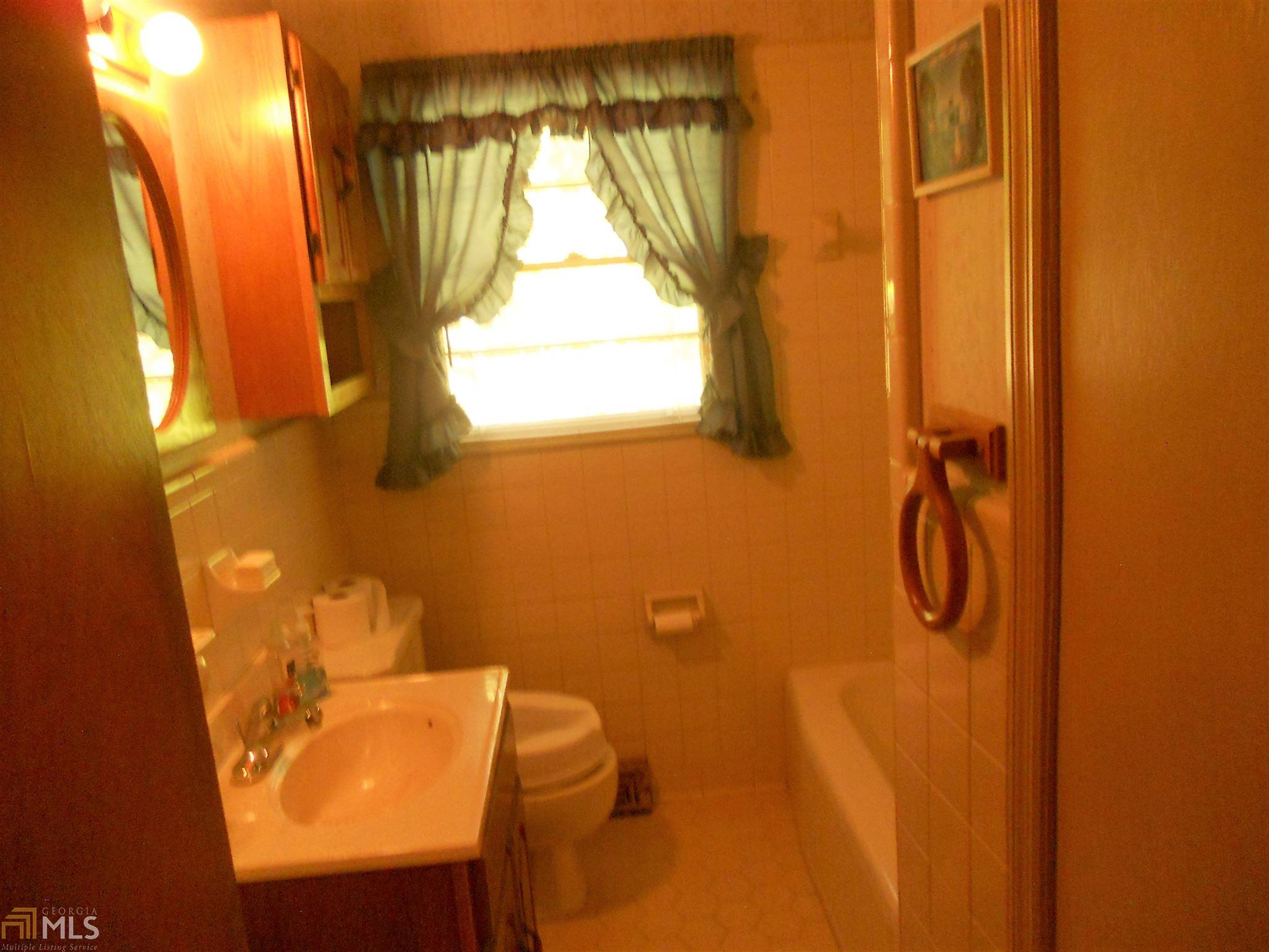 73 Hickory Cir, Toccoa, GA 30577 photo 10