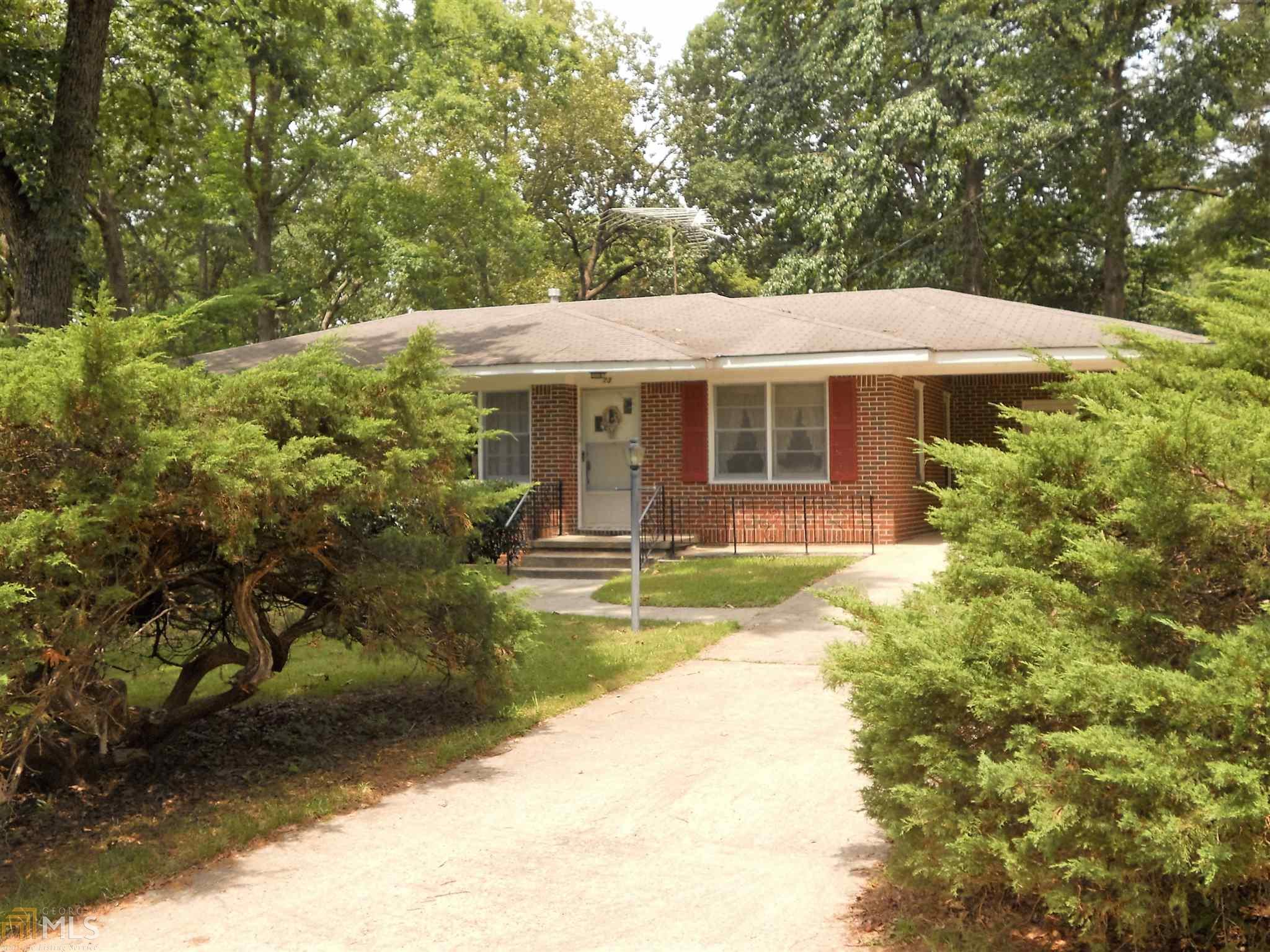 73 Hickory Cir, Toccoa, GA 30577 photo 3