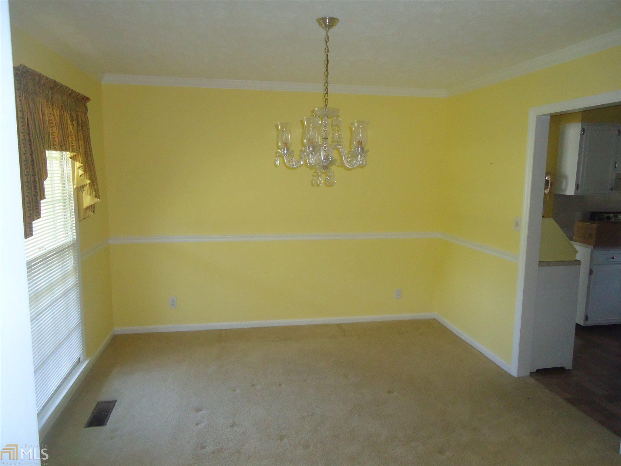 107 Shamrock Dr, Lagrange, GA 30241 photo 9