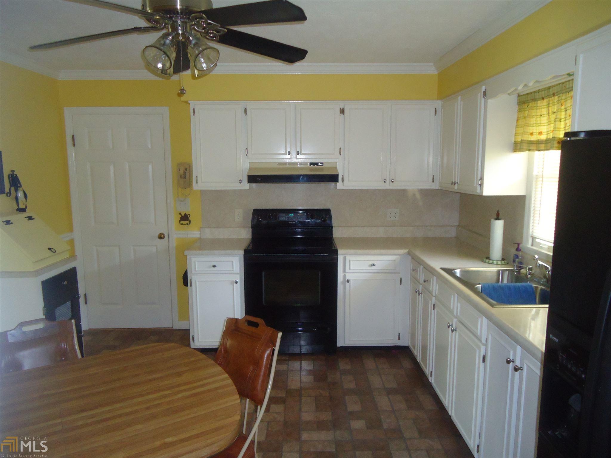 107 Shamrock Dr, Lagrange, GA 30241 photo 8