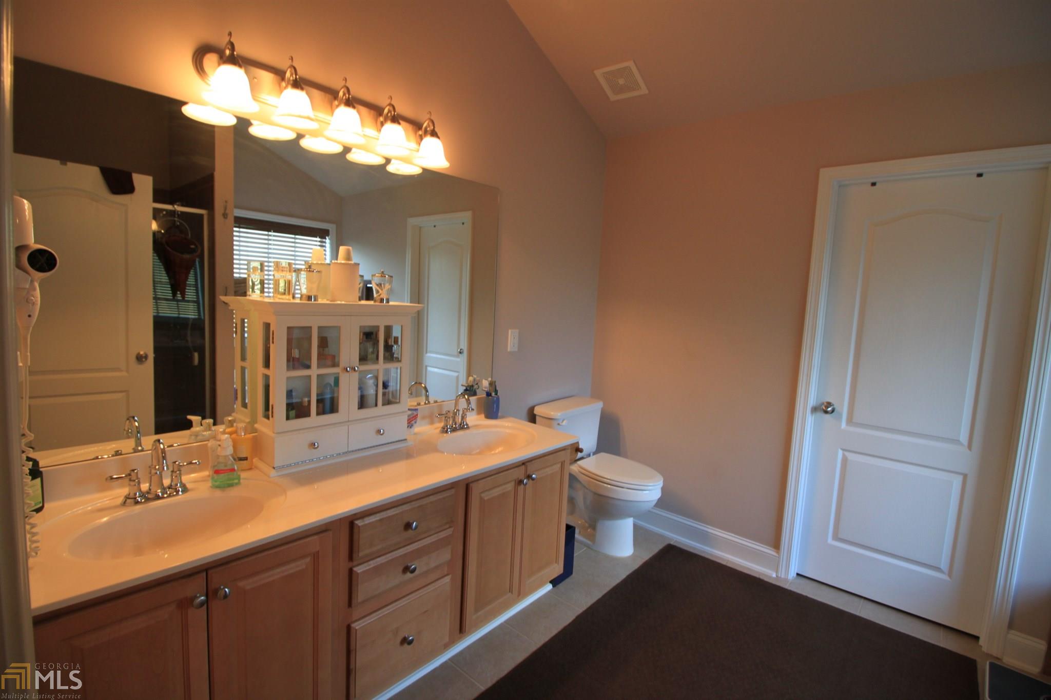 286 Middle Fork Ln, Carnesville, GA 30521 photo 11