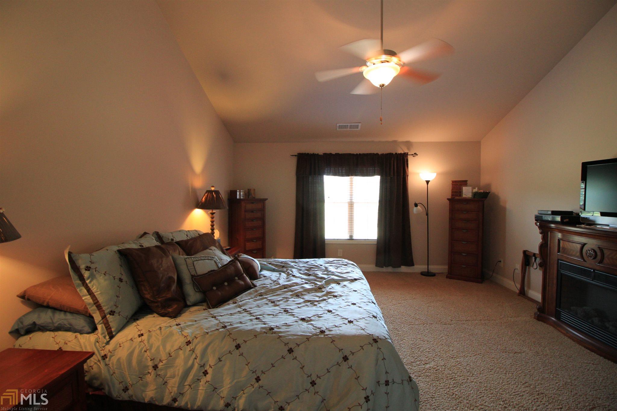 286 Middle Fork Ln, Carnesville, GA 30521 photo 9