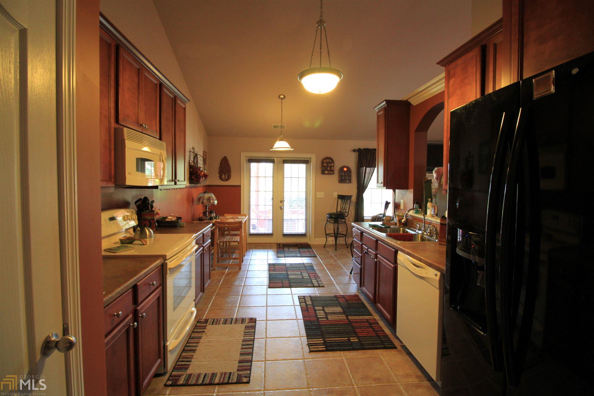 286 Middle Fork Ln, Carnesville, GA 30521 photo 8