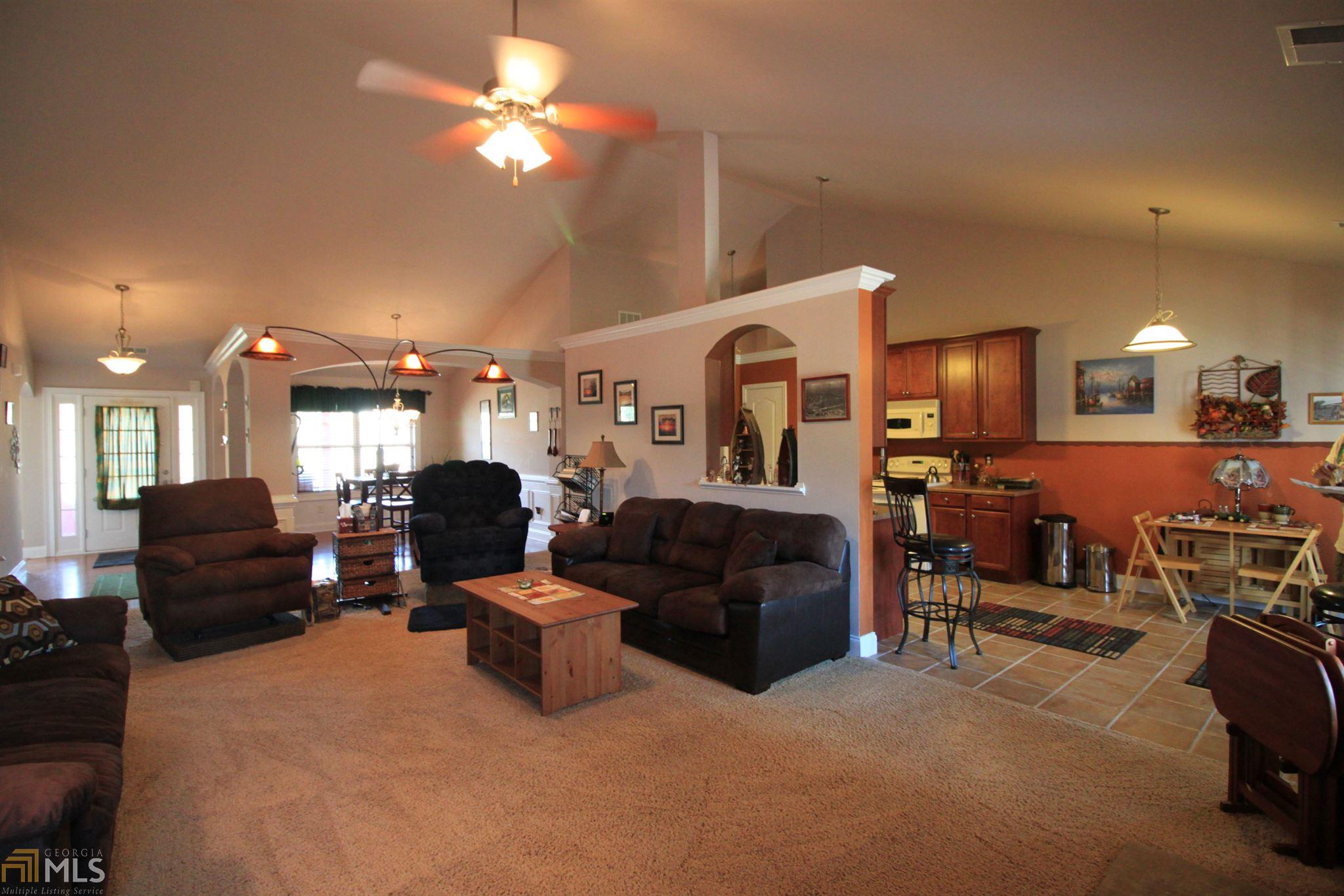 286 Middle Fork Ln, Carnesville, GA 30521 photo 5