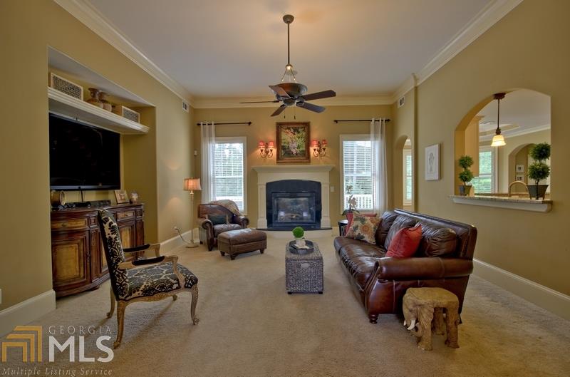 585 Mcdade St, Tyrone, GA 30290 photo 6