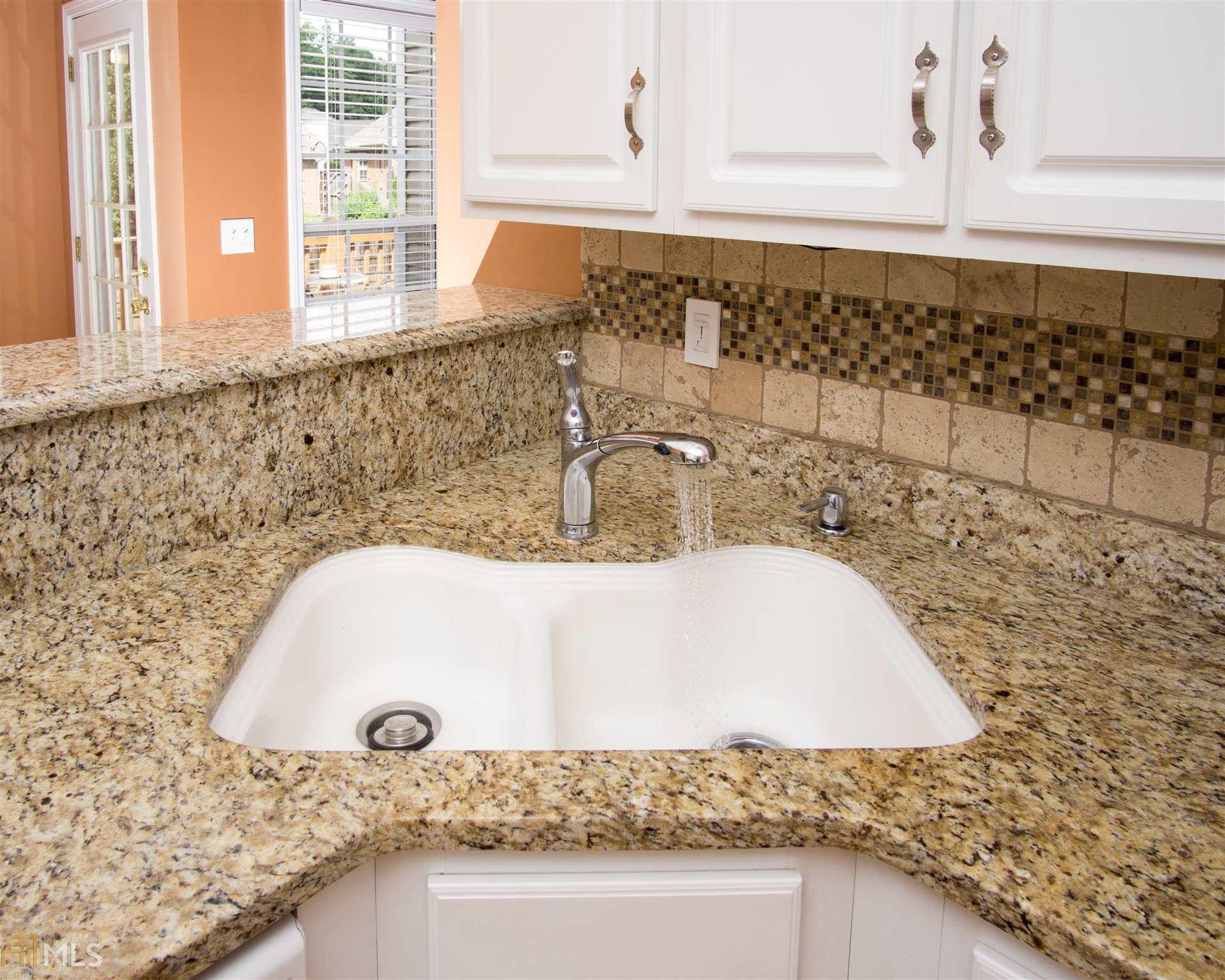 309 Trail Spring Ct, Mcdonough, GA 30253 photo 9