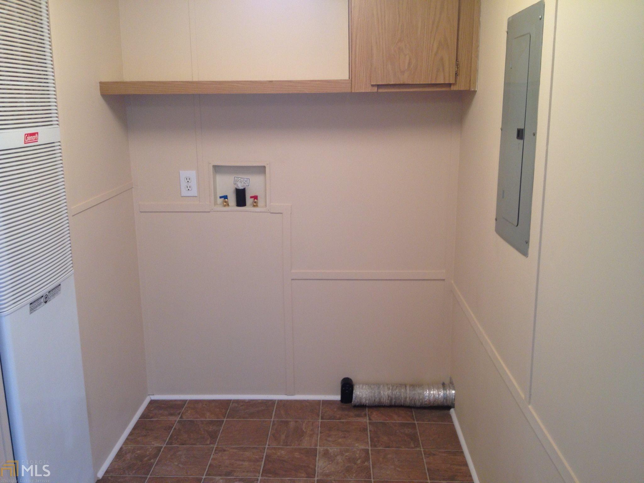 923 Laurel Ln, Winder, GA 30680 photo 11