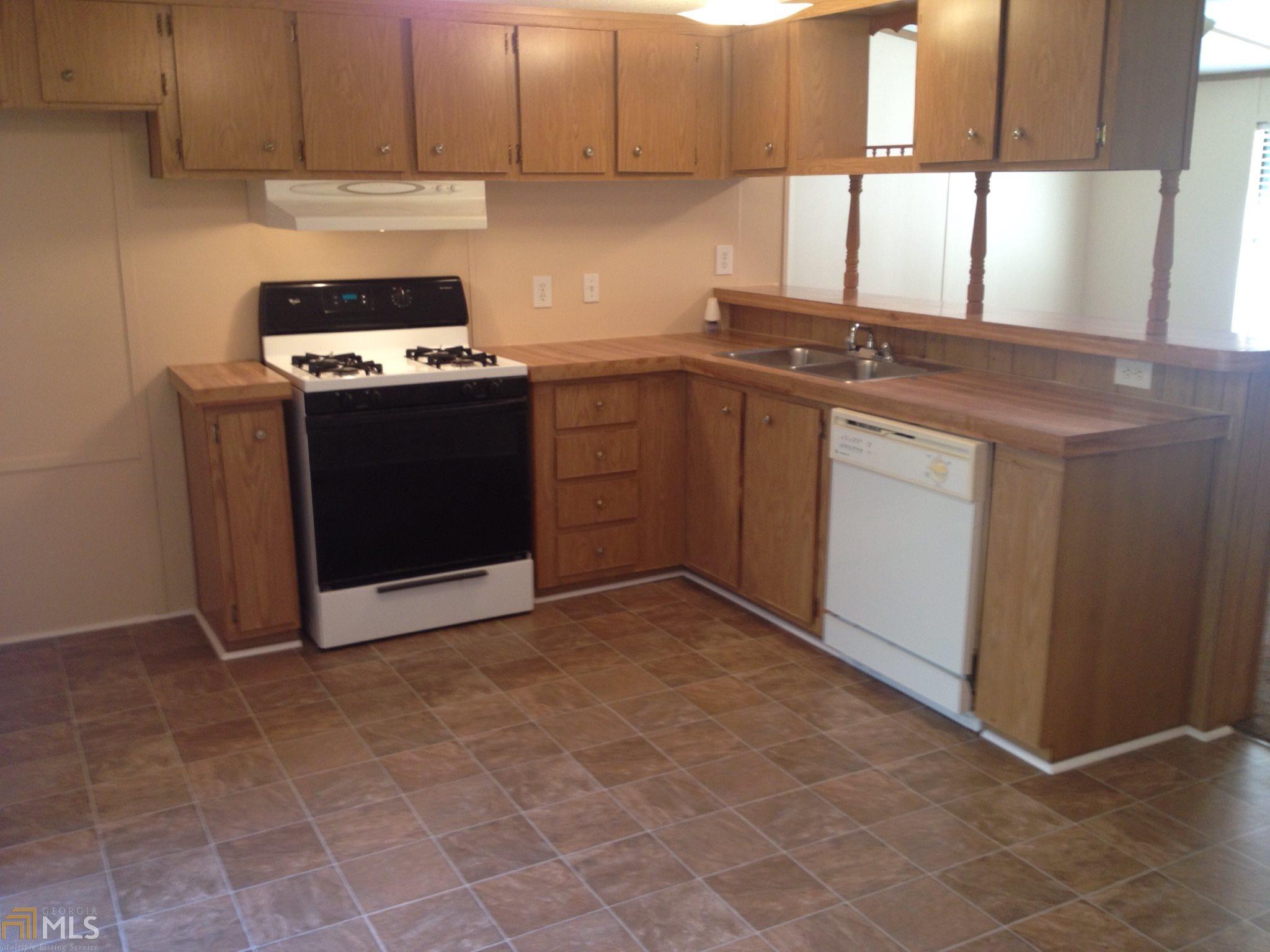 923 Laurel Ln, Winder, GA 30680 photo 6