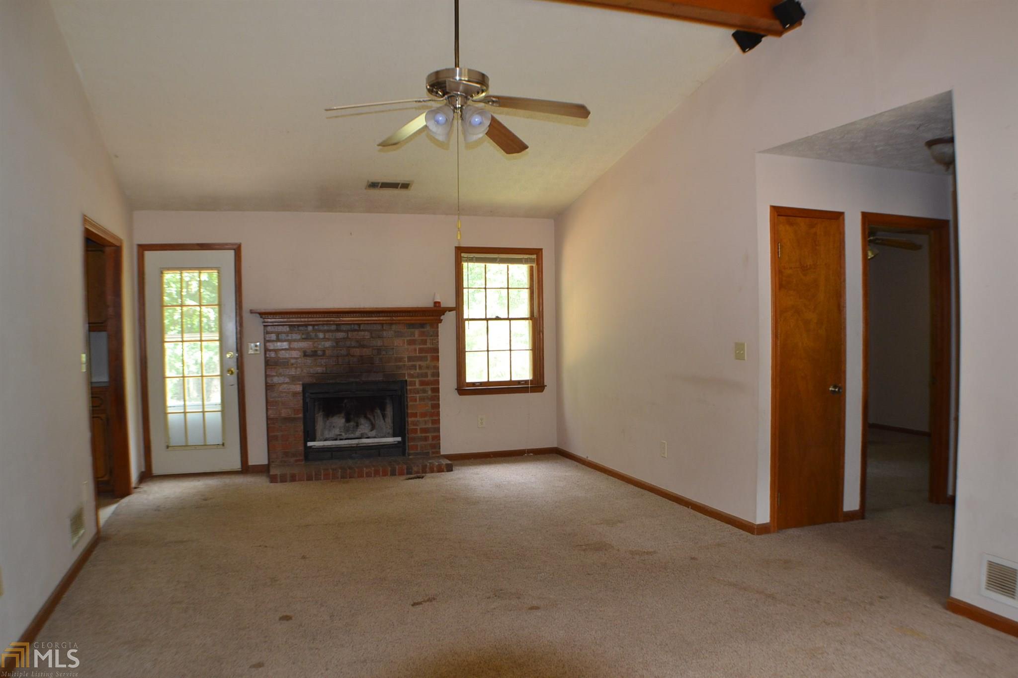50 Oakbrook Ct, Covington, GA 30016 photo 5
