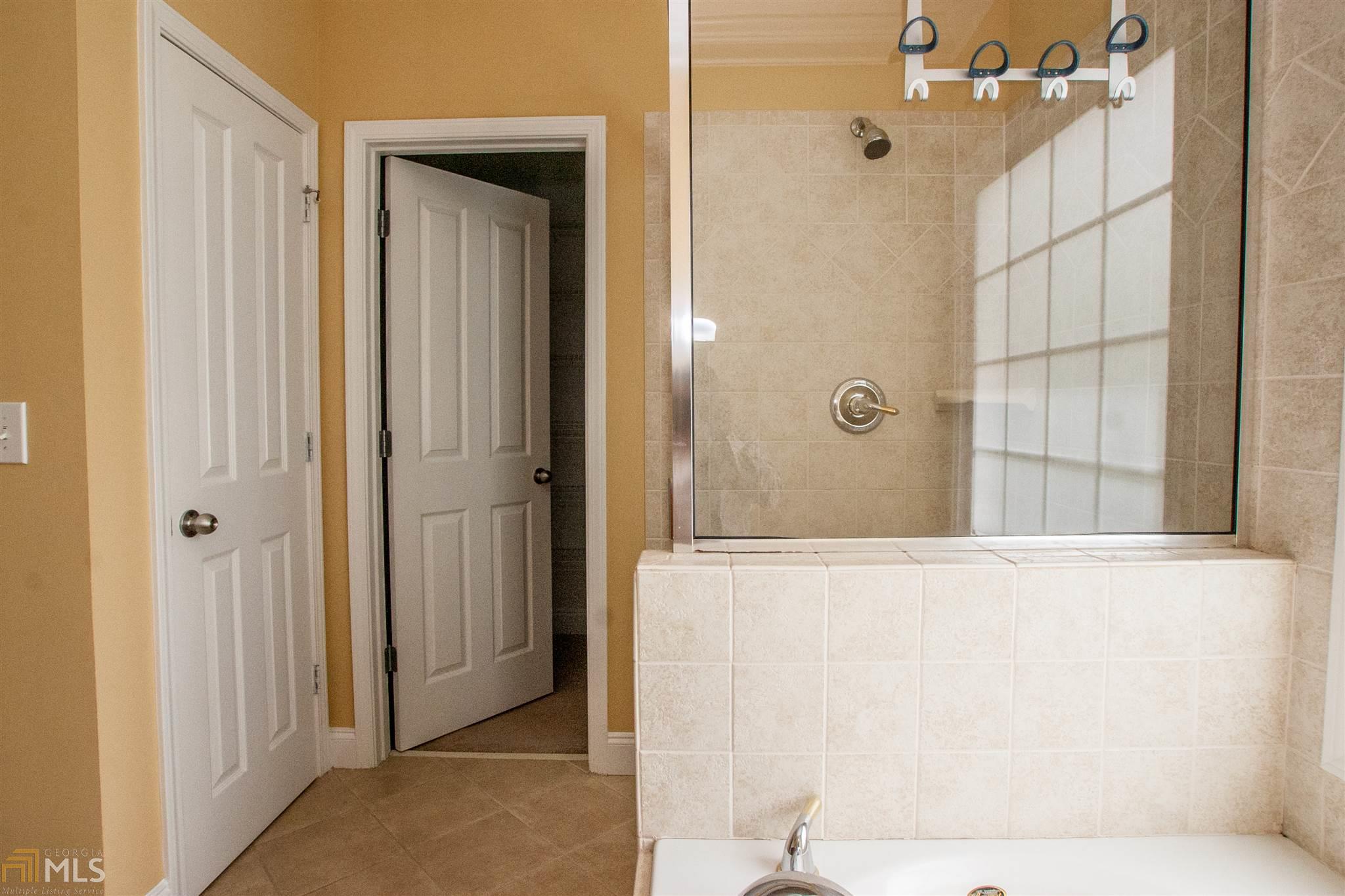 7680 Paces Ln, Gainesville, GA 30506 photo 10