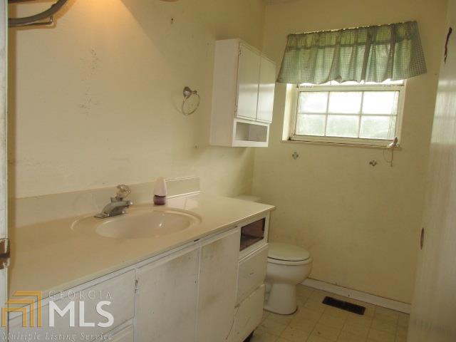 513 Bob Thomas Rd, Jackson, GA 30233 photo 8