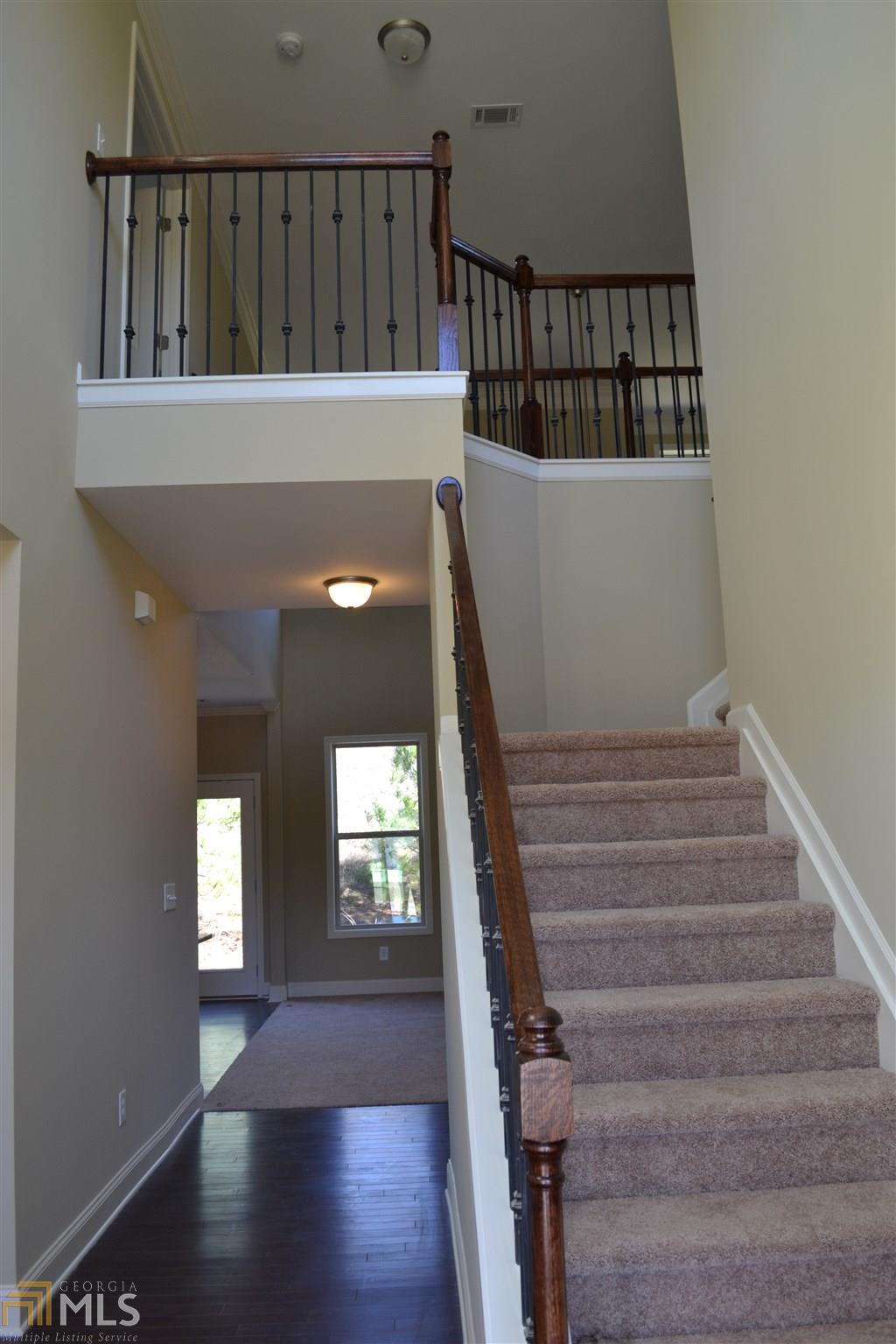 534 Cottage Loop, Pendergrass, GA 30567 photo 2