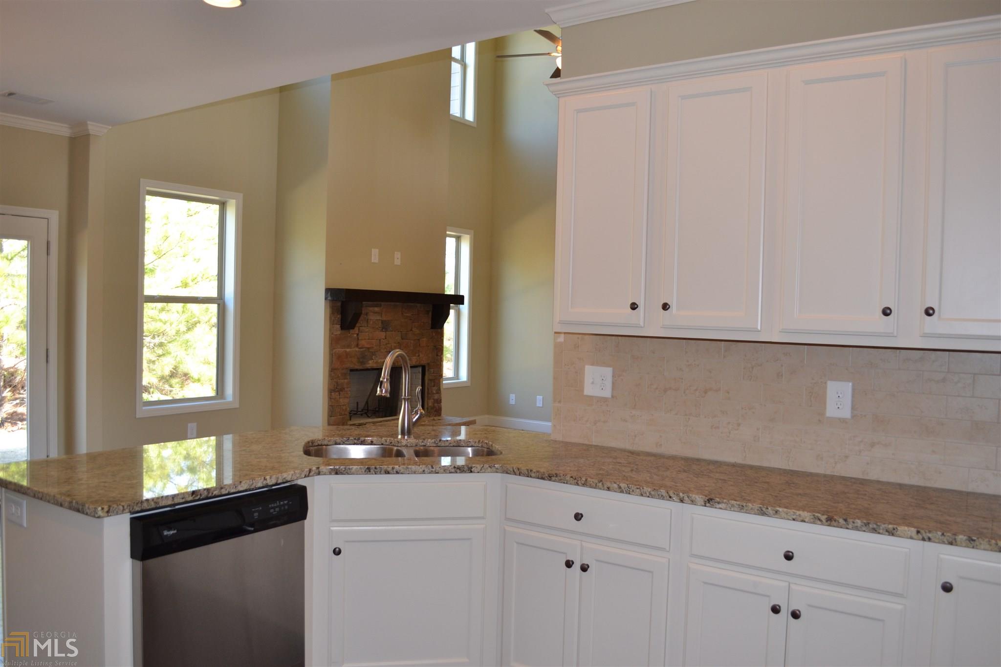 534 Cottage Loop, Pendergrass, GA 30567 photo 6