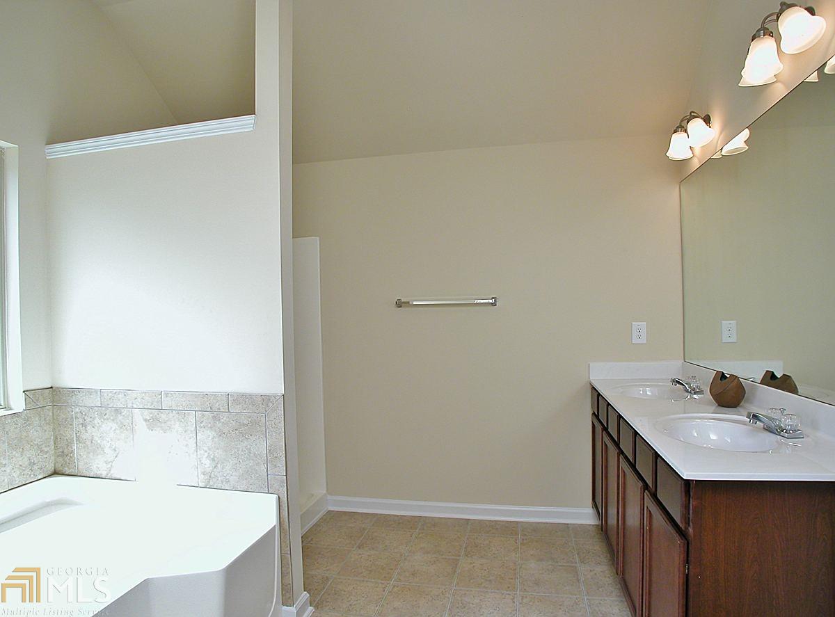 1404 Stone Ridge Ct, Hampton, GA 30228 photo 13