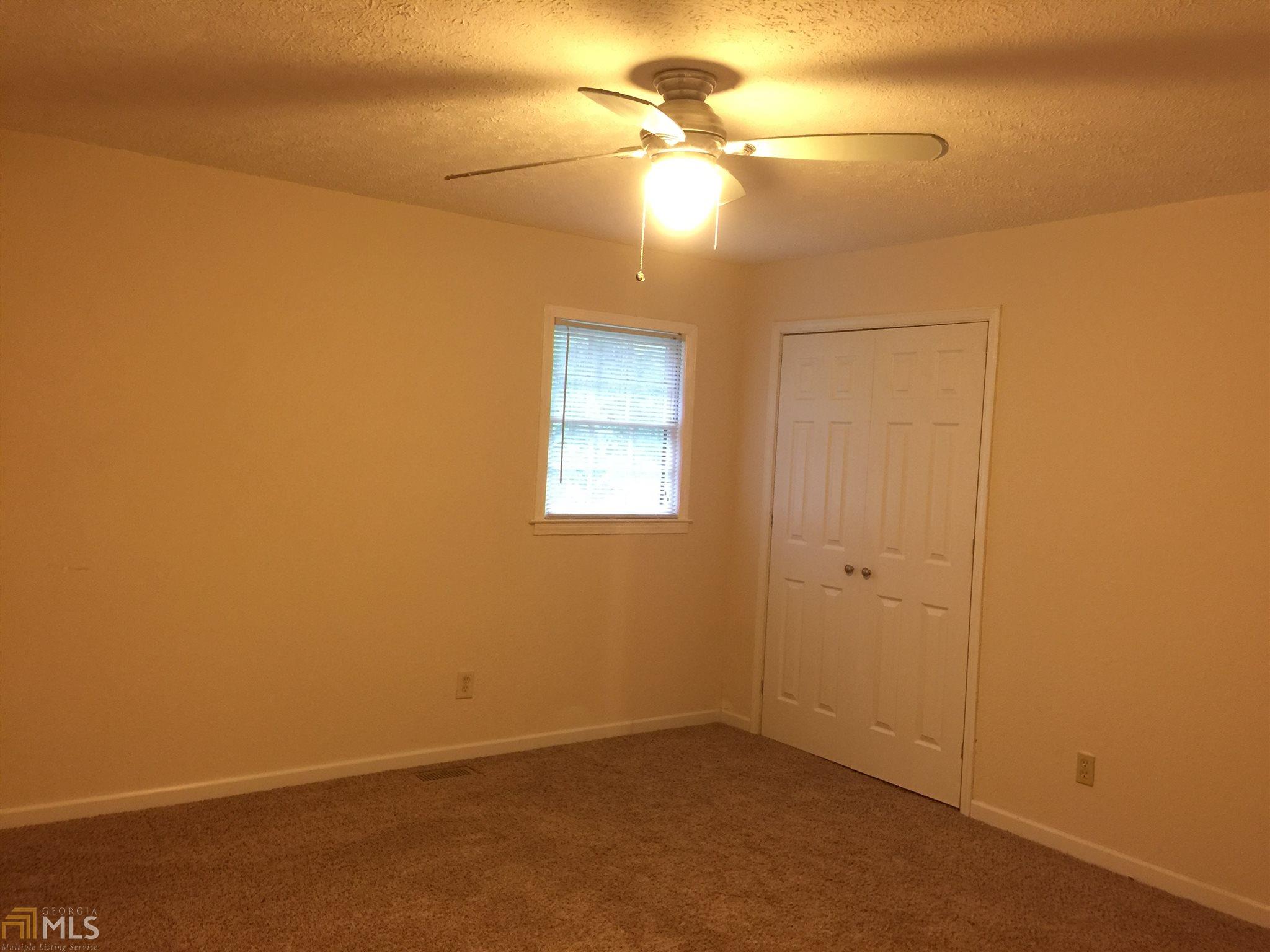 129 N Lake Dr, Lagrange, GA 30240 photo 8