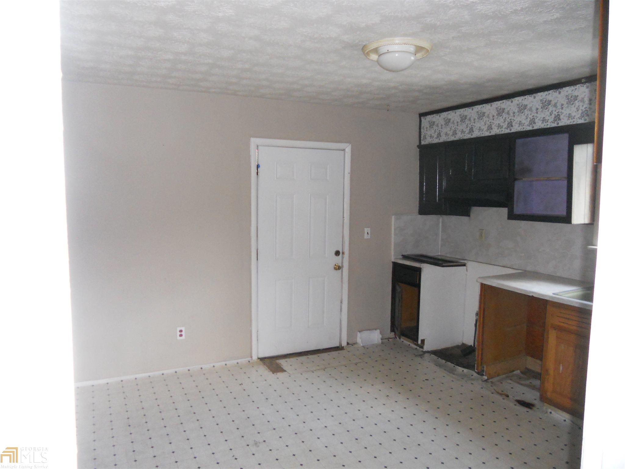 6555 King William Dr, Morrow, GA 30260 photo 5