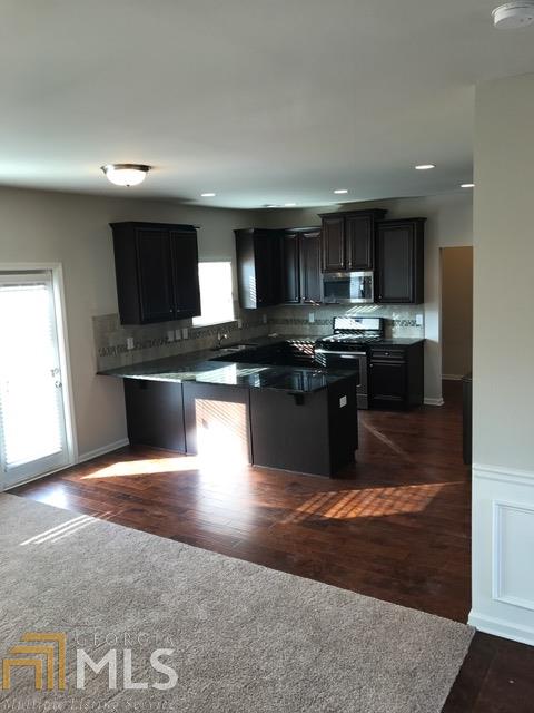 7559 Crawford Ct, Fairburn, GA 30213 photo 5