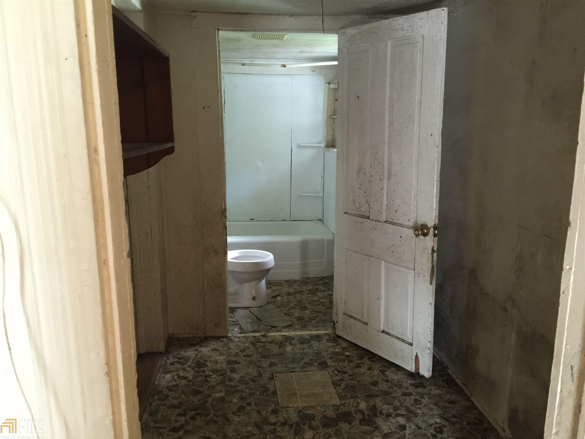 890 Wayside St, Cornelia, GA 30531 photo 8