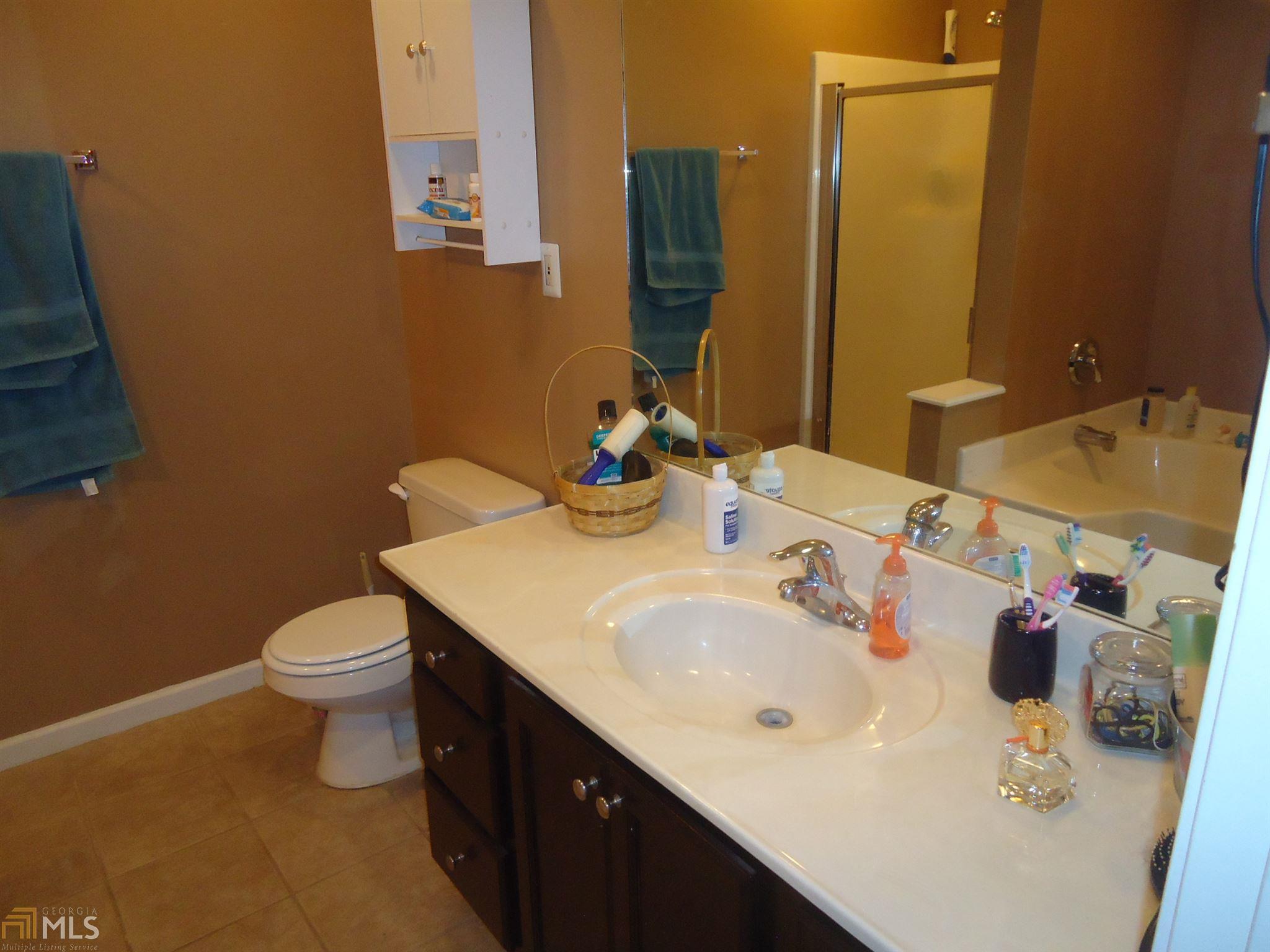 35 Nantucket Dr, Lagrange, GA 30241 photo 9