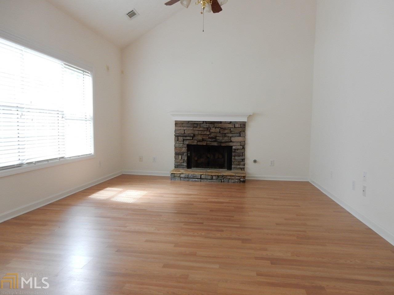 3924 Riverstone Dr, Suwanee, GA 30024 photo 7