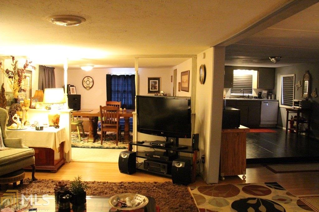 2183 Davis Rd, Stone Mountain, GA 30087 photo 9