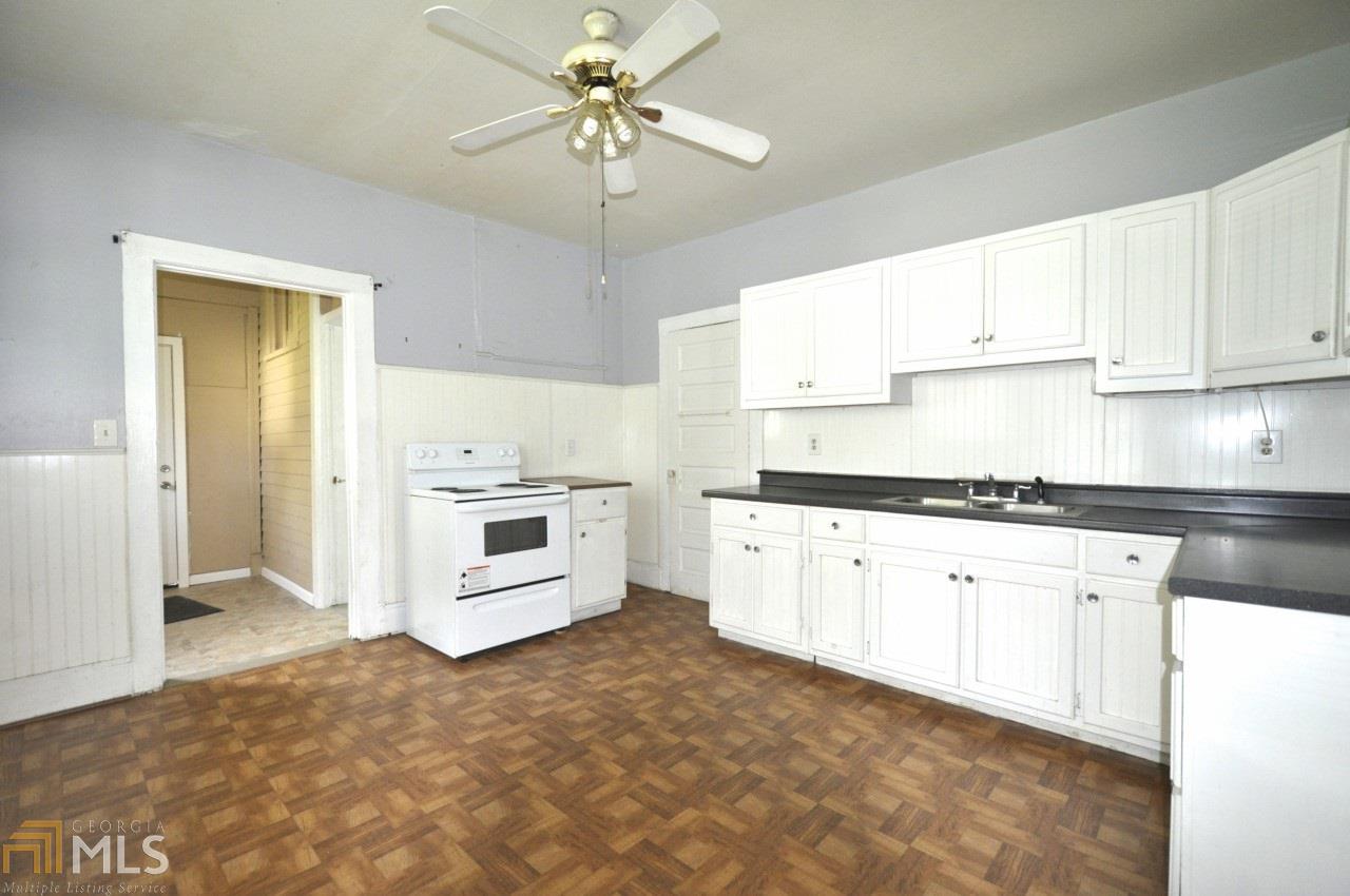 16 Hazel St, Porterdale, GA 30014 photo 6