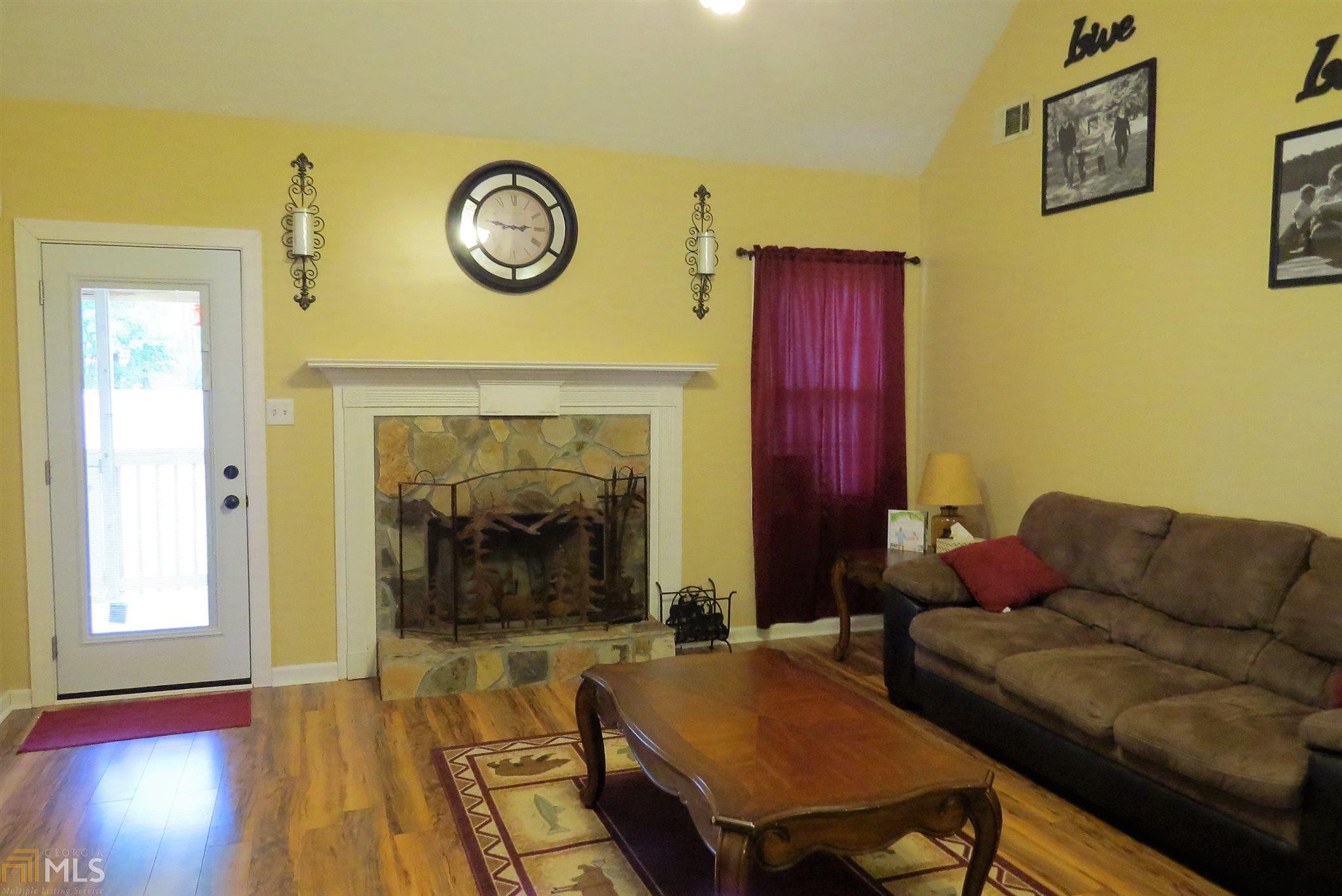 130 Chestnut Dr, Covington, GA 30016 photo 5