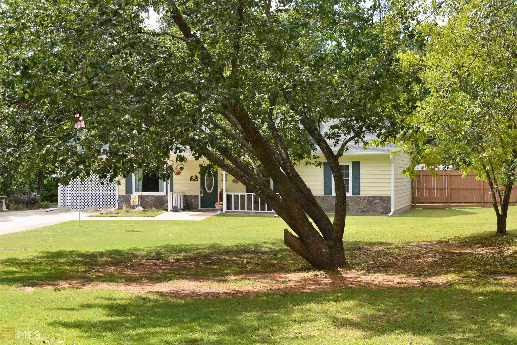 847 Waterview Dr, Lagrange, GA 30240 photo 2