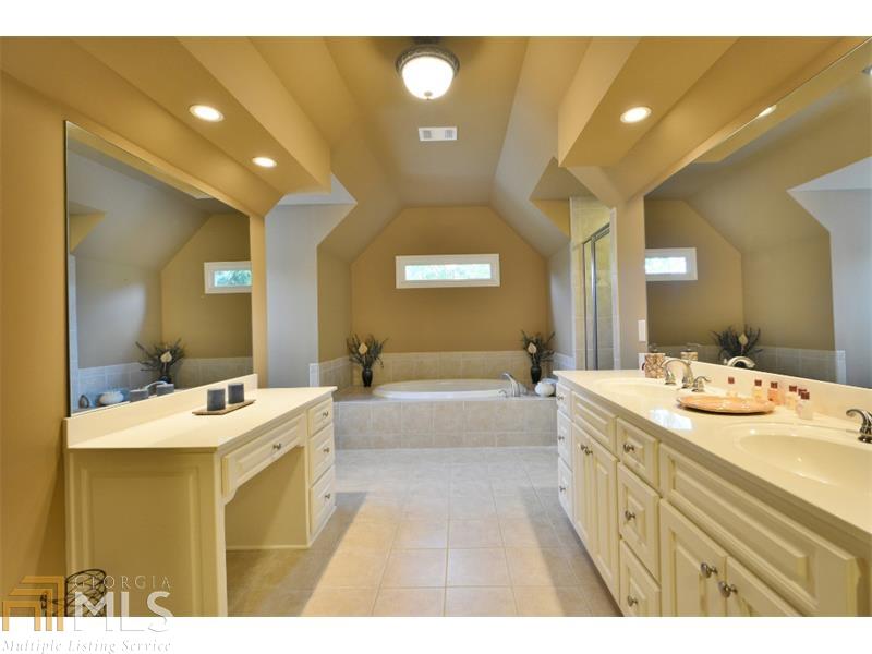8520 Colonial Pl, Duluth, GA 30097 photo 15