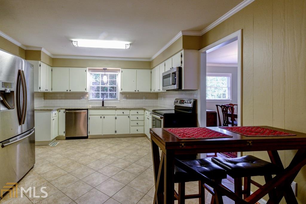 4039 Admiral Dr, Chamblee, GA 30341 photo 12