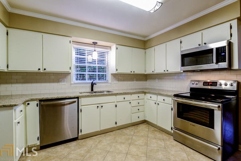 4039 Admiral Dr, Chamblee, GA 30341 photo 13