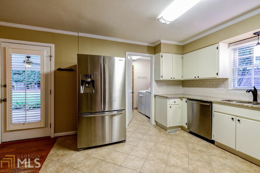 4039 Admiral Dr, Chamblee, GA 30341 photo 15