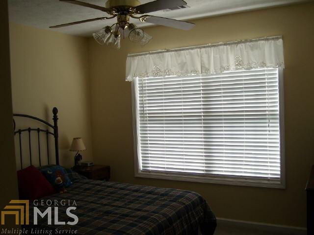 101 Independence Ct, Lagrange, GA 30240 photo 12
