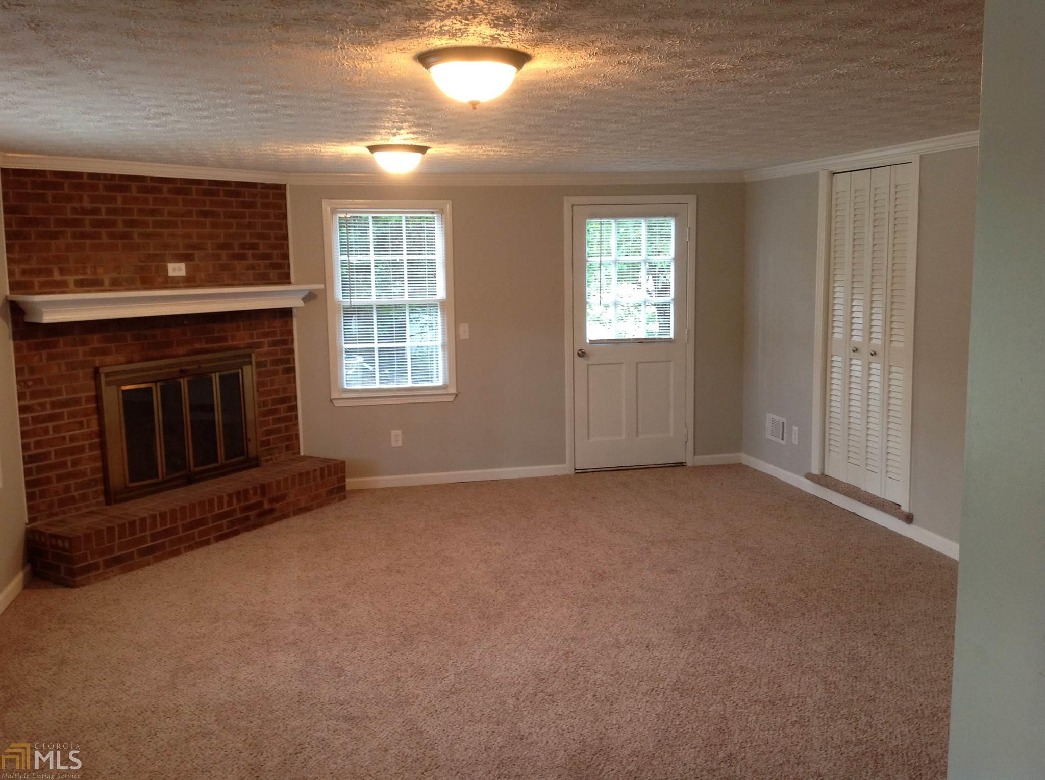 1227 Dove Ct, Morrow, GA 30260 photo 3