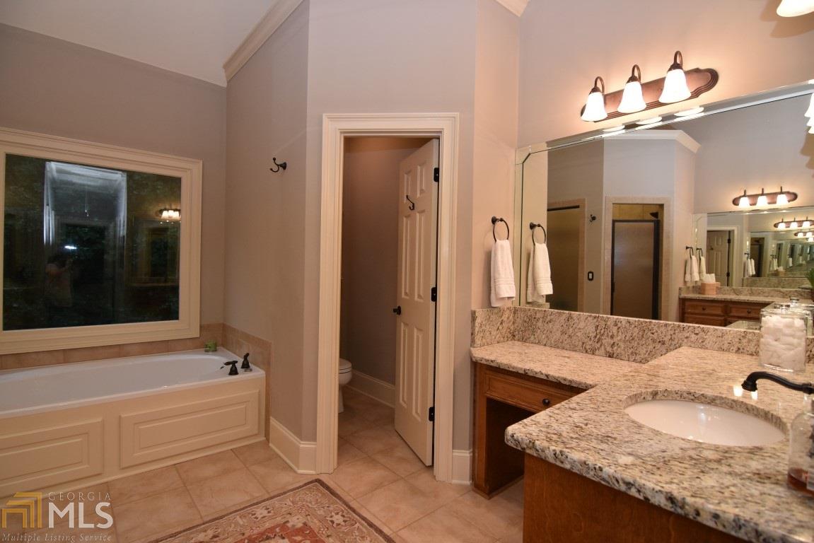 9035 Coventry Pt, Suwanee, GA 30024 photo 12