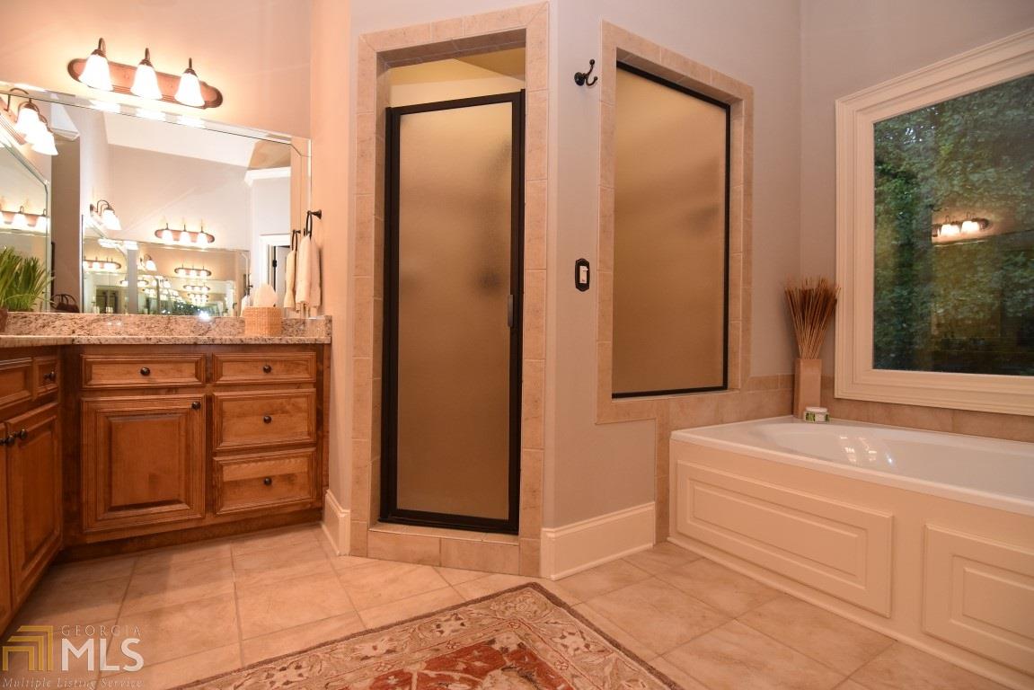 9035 Coventry Pt, Suwanee, GA 30024 photo 11