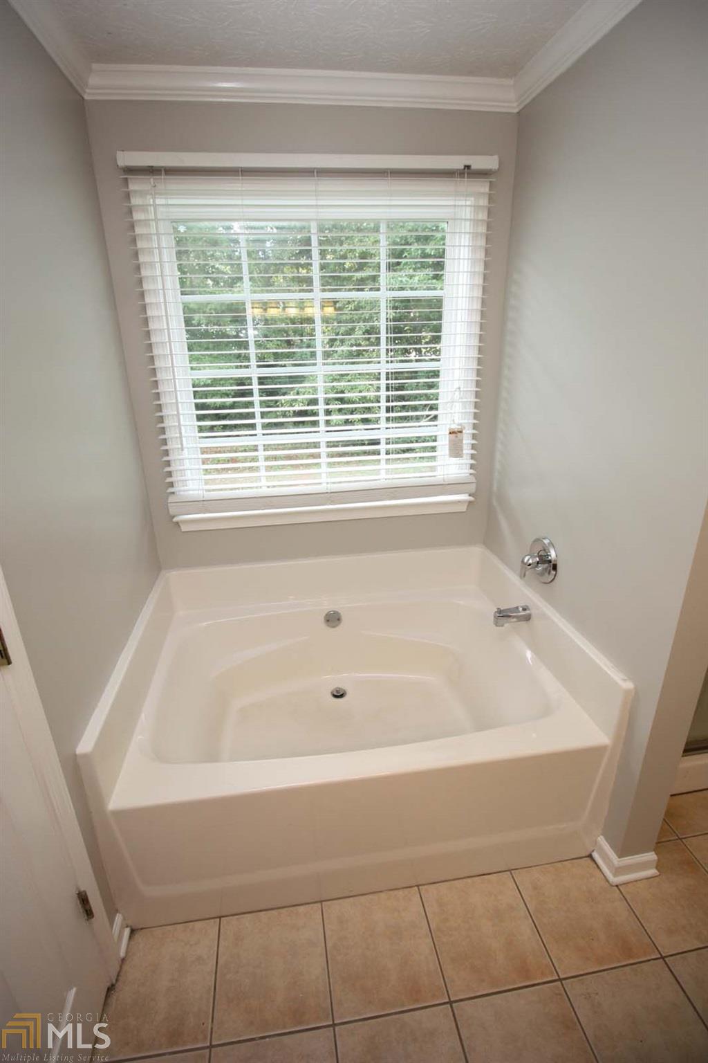 103 Richmond Dr, Lagrange, GA 30240 photo 11