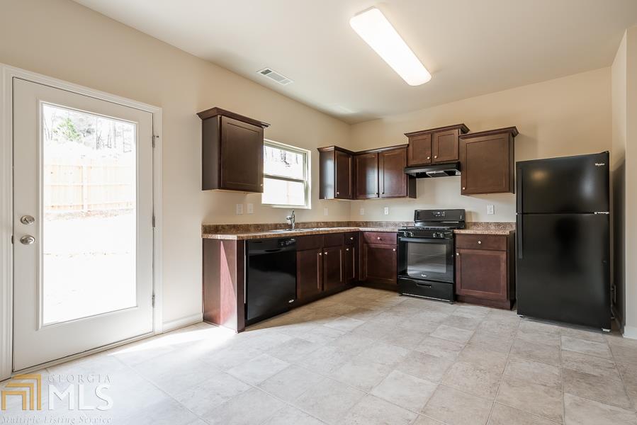 1101 Sutherland Dr, Winder, GA 30680 photo 6