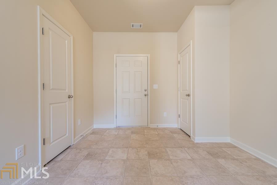 1101 Sutherland Dr, Winder, GA 30680 photo 3