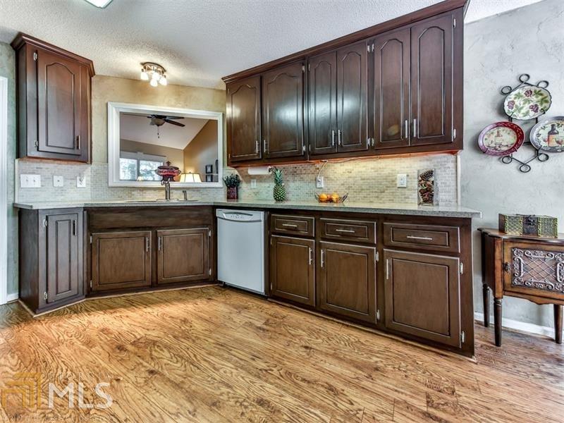 120 Bridgewater Dr, Canton, GA 30115 photo 7