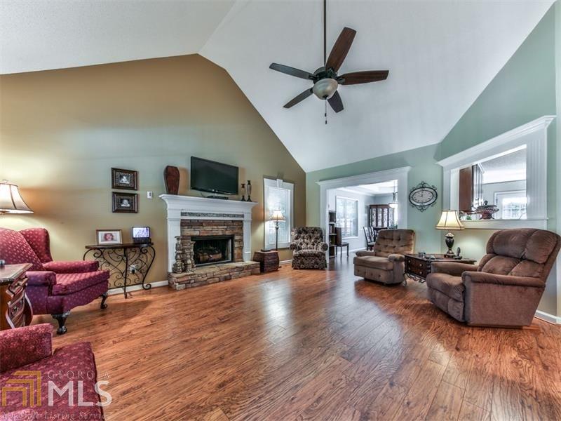 120 Bridgewater Dr, Canton, GA 30115 photo 2