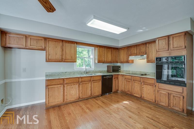 4635 Settles Point Rd, Suwanee, GA 30024 photo 17